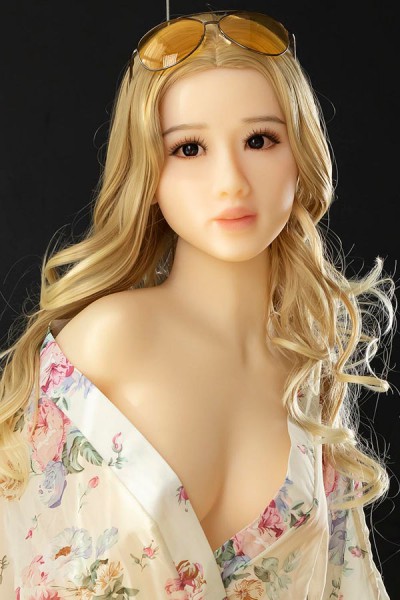 Yoshida Minami Girl Sex Doll Overseas